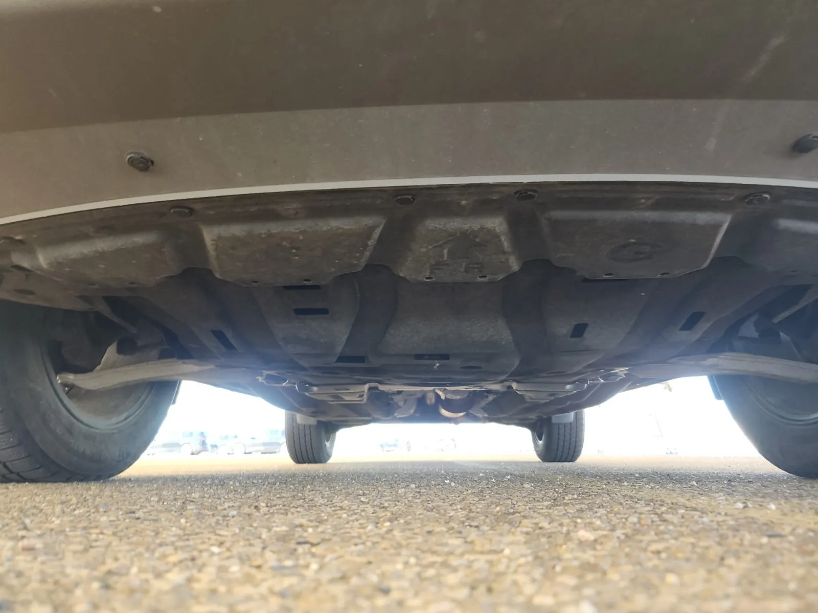 Undercarriage - Front Photo