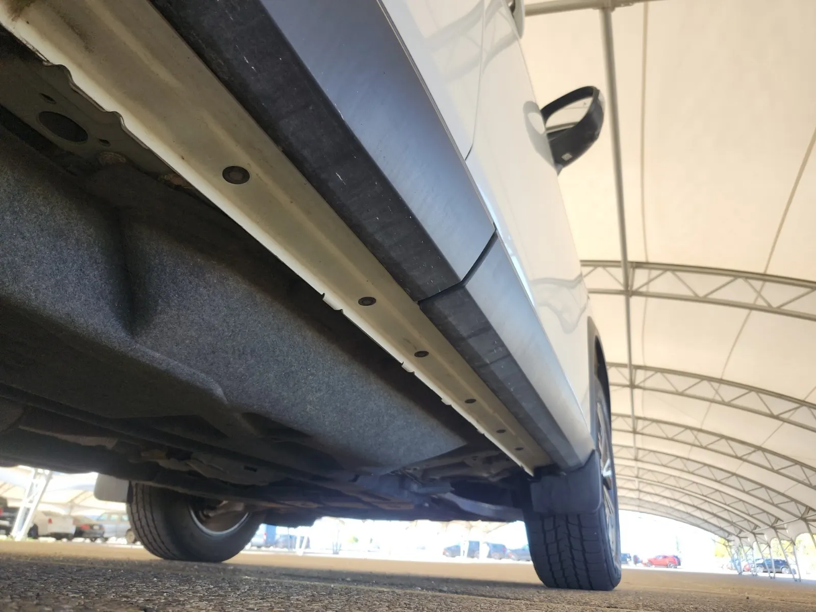 Undercarriage - Passenger Photo