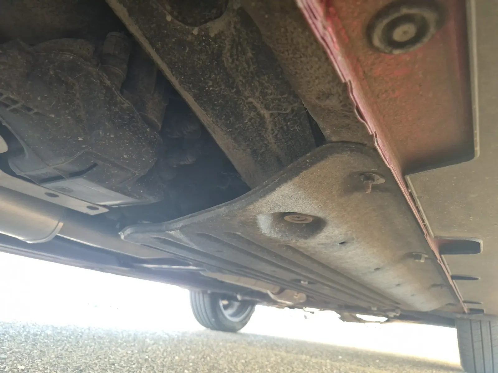 Undercarriage - Passenger Photo