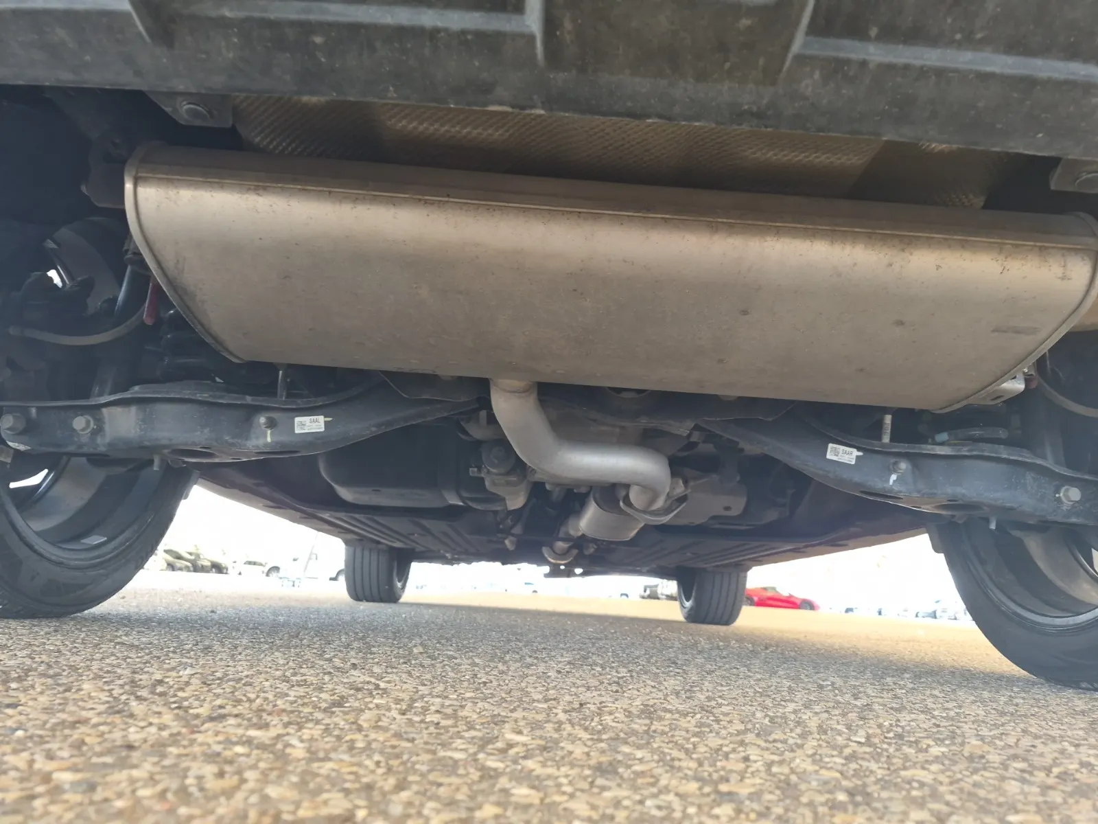 Undercarriage - Rear Photo
