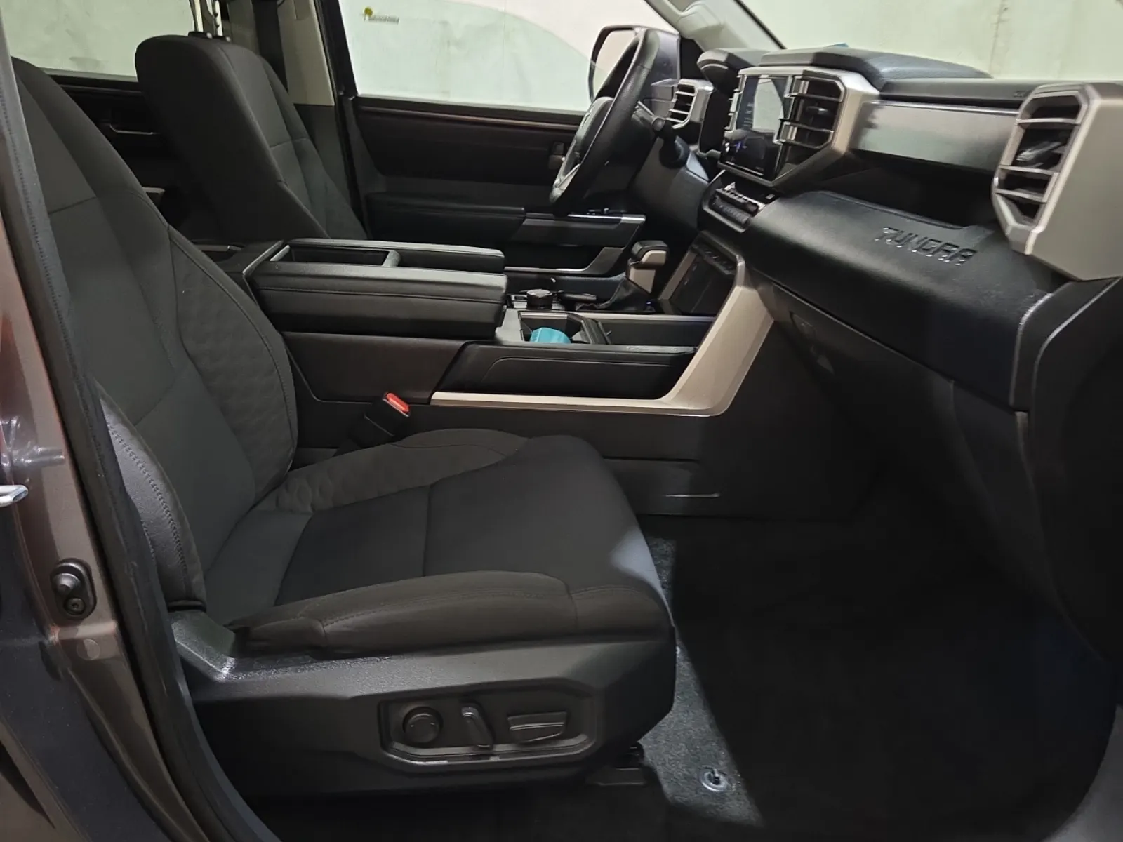 Right Side Interior Photo