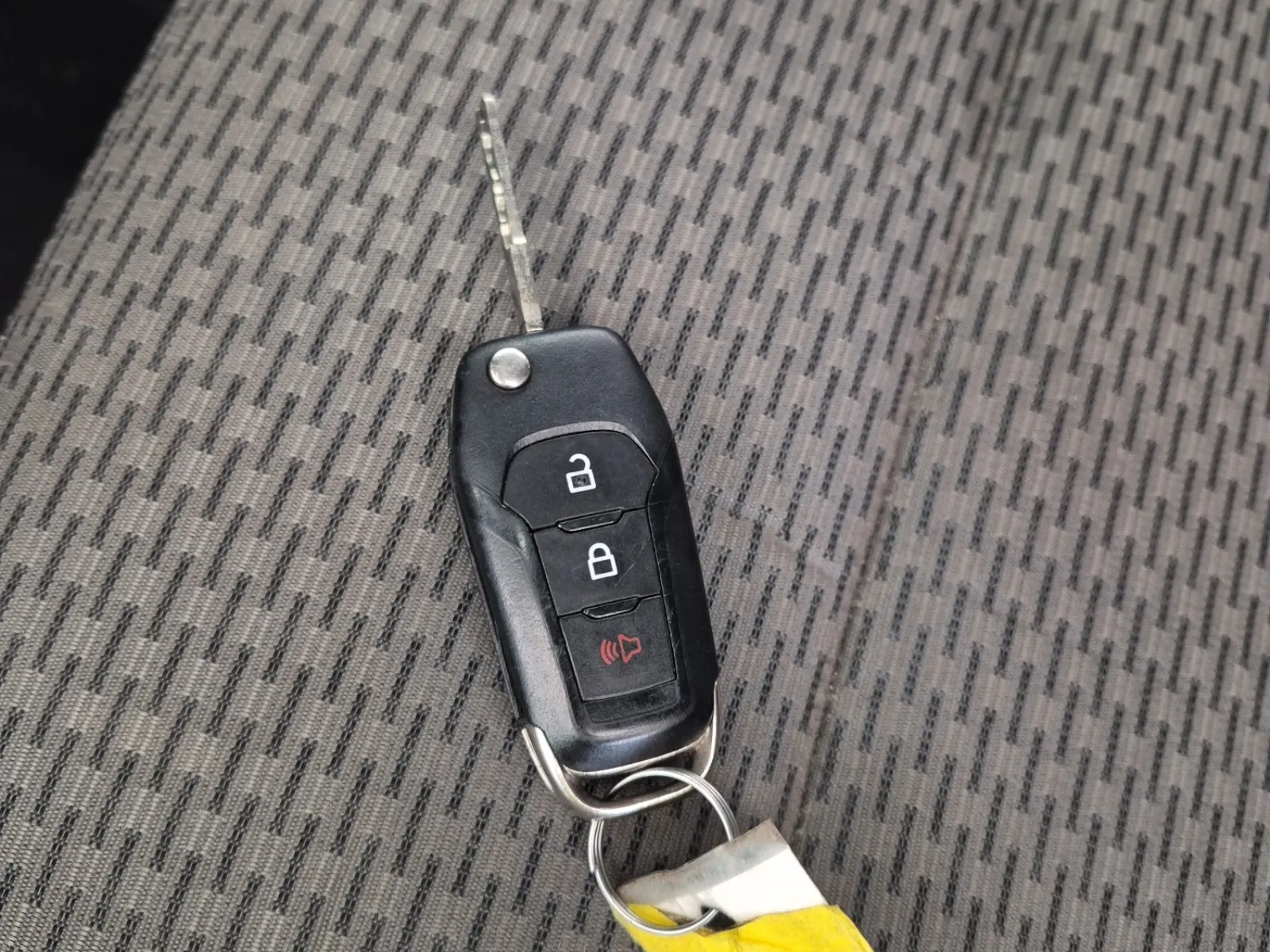 Keys/Fobs/Manual Photo
