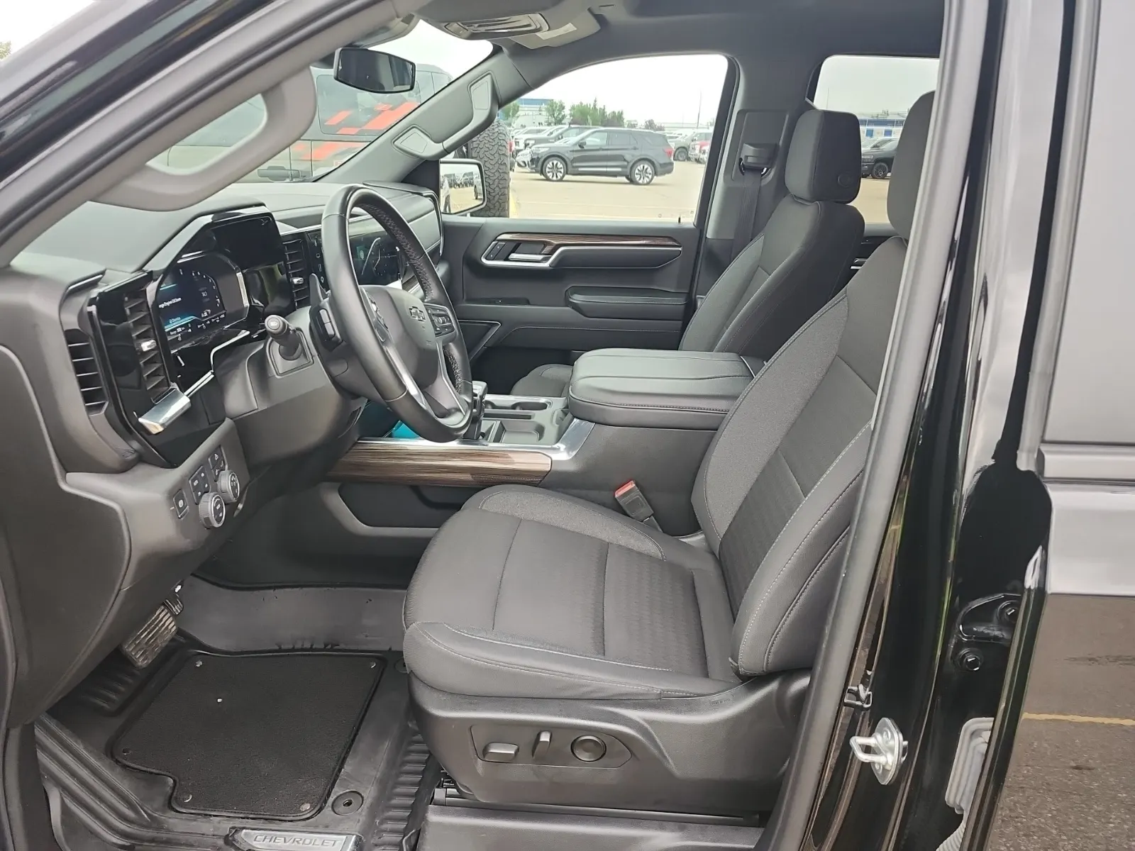 Front Interior Photo