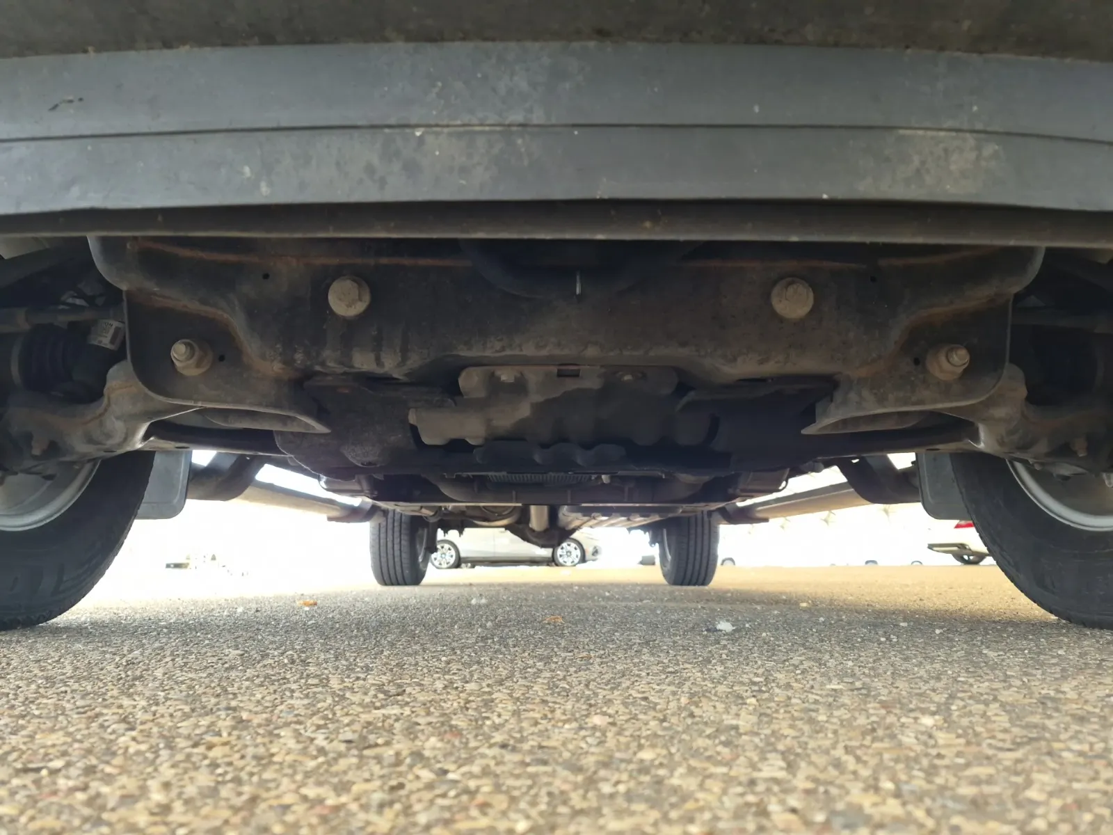 Undercarriage - Front Photo