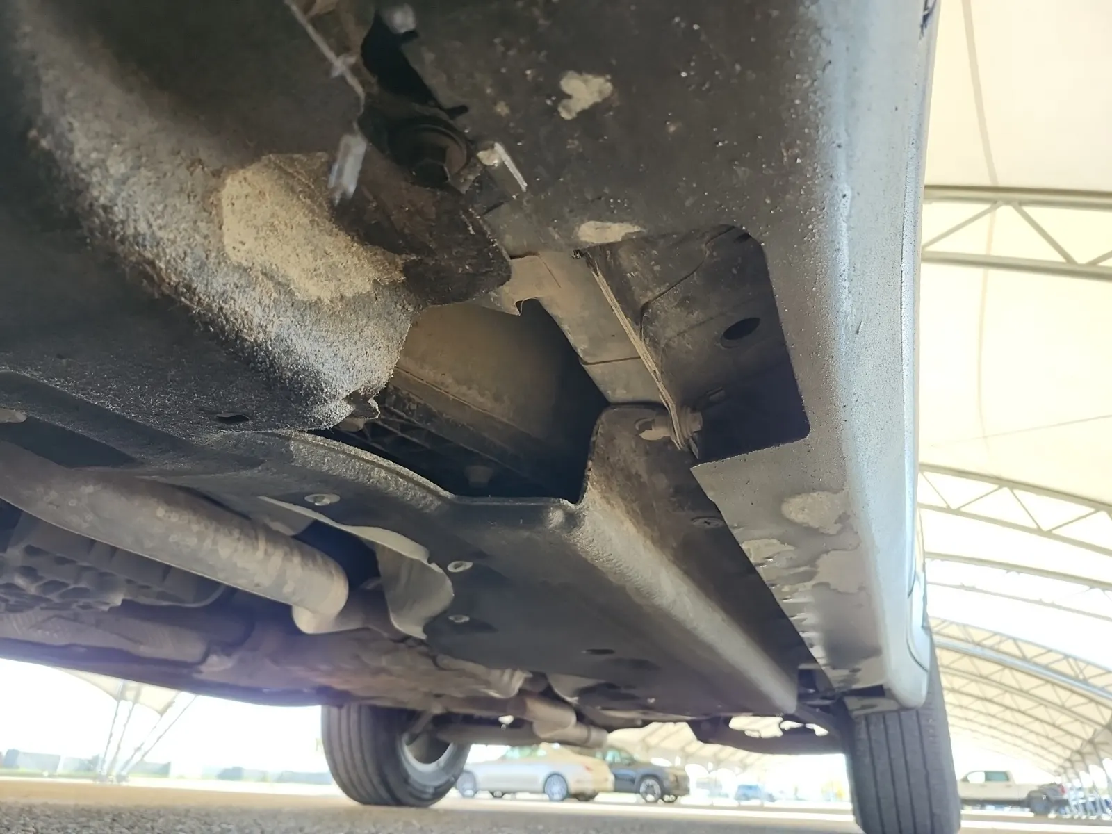 Undercarriage - Driver Photo
