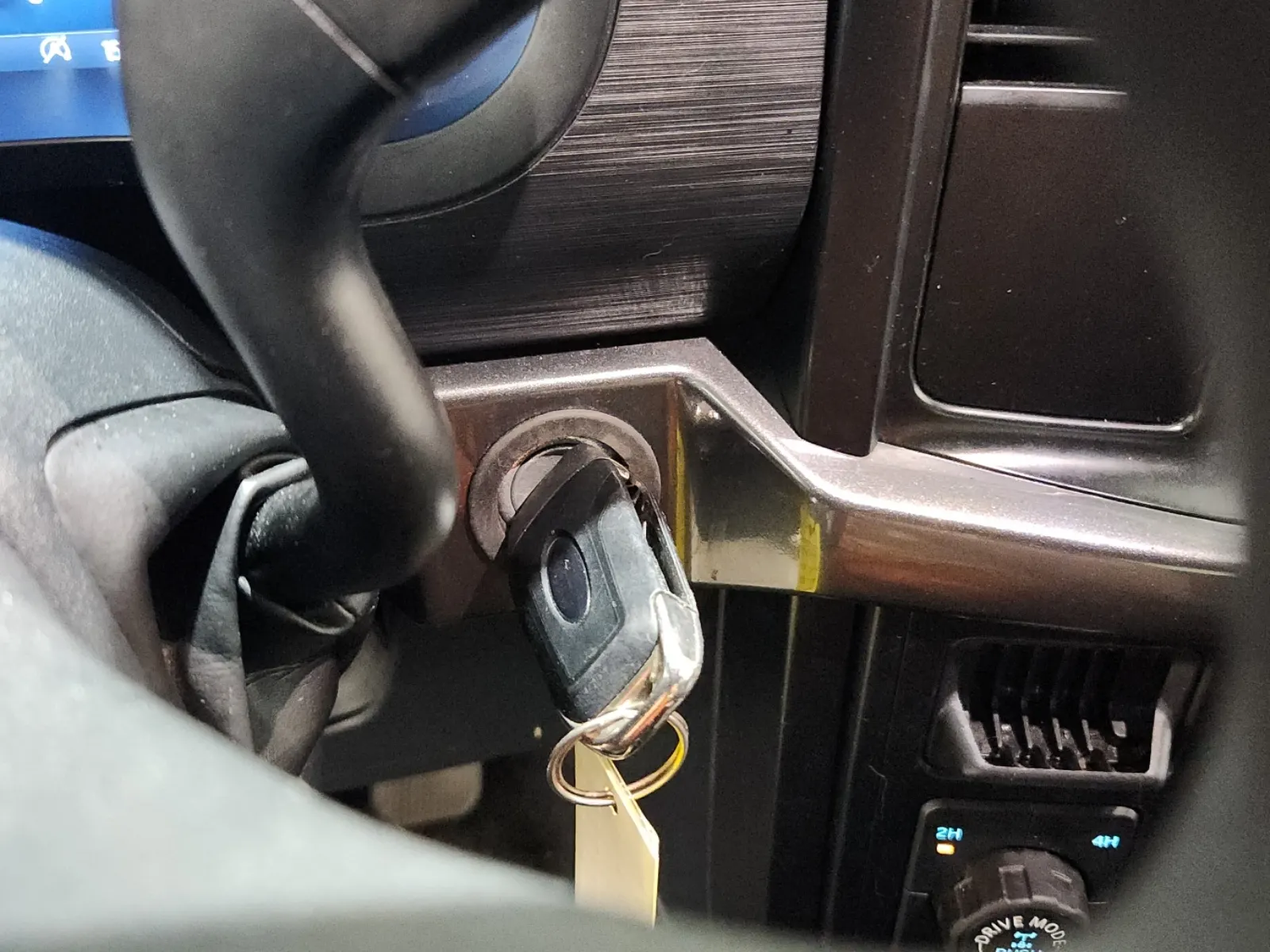 Keys/Fobs/Manual Photo