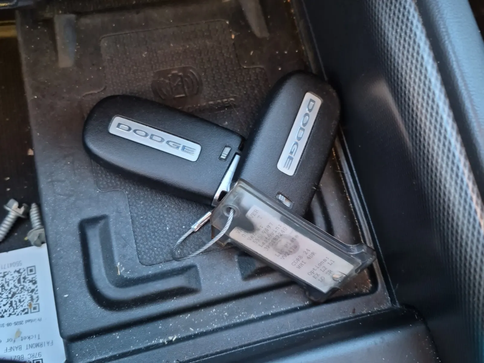 Keys/Fobs/Manual Photo
