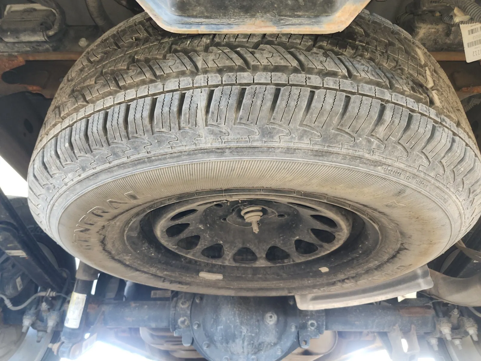 Spare Tire & Wheel Photo