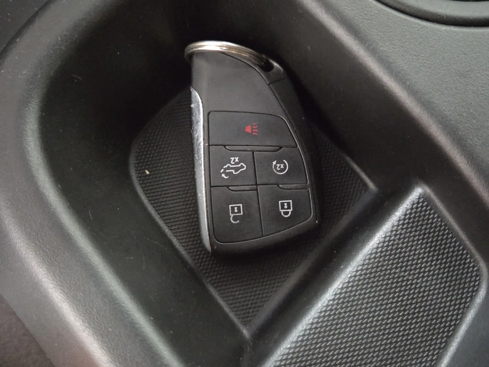 Keys/Fobs/Manual Photo