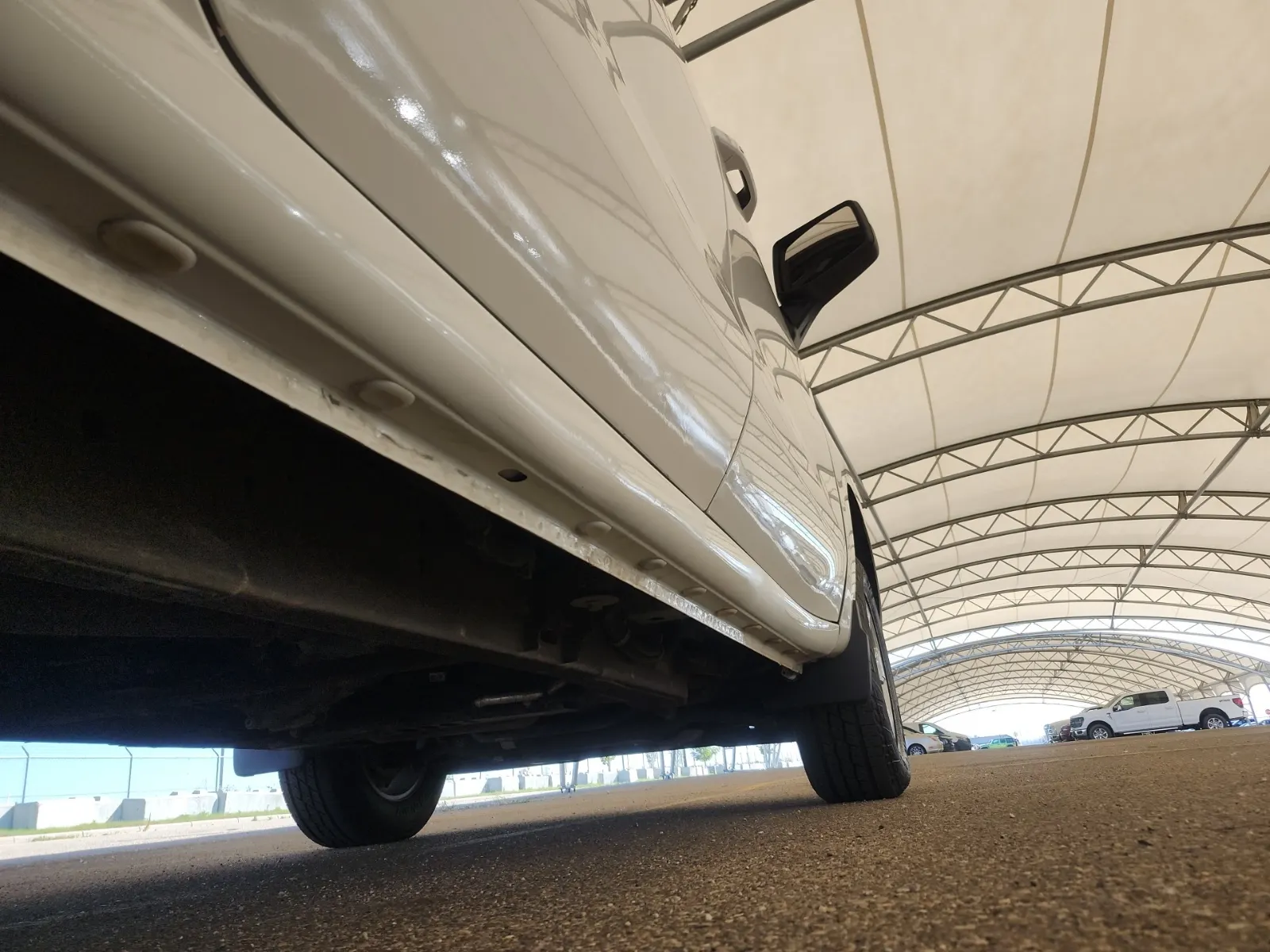Undercarriage - Passenger Photo