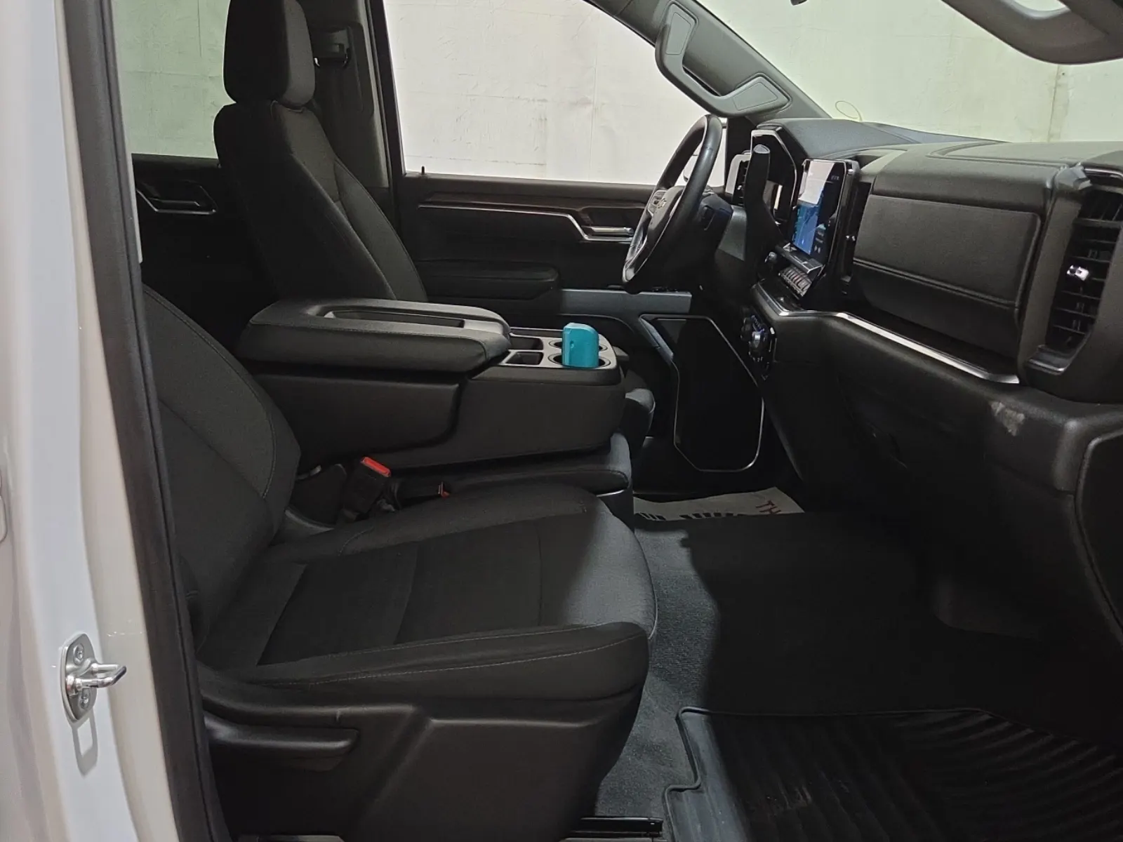 Right Side Interior Photo