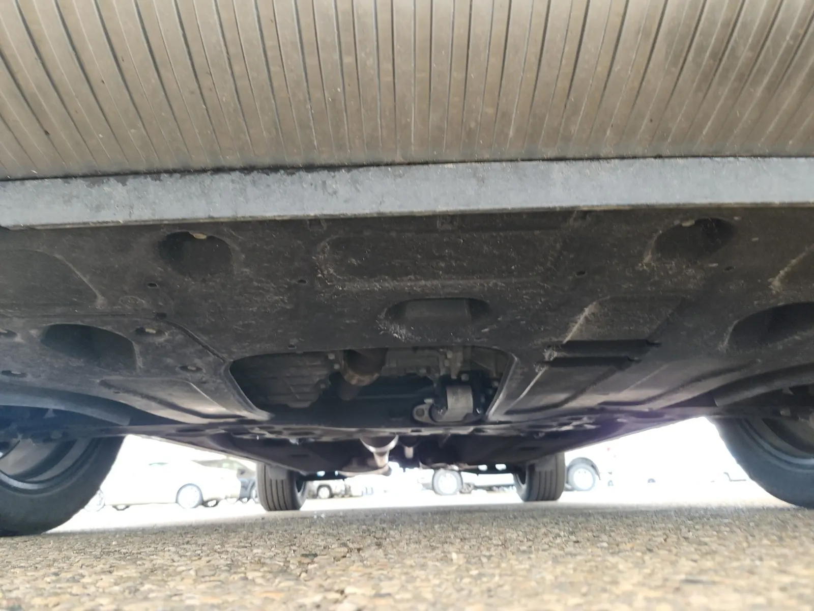 Undercarriage - Front Photo