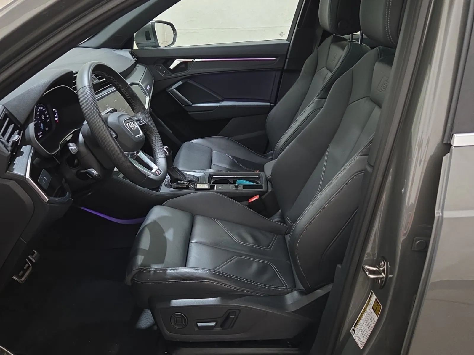 Front Interior Photo