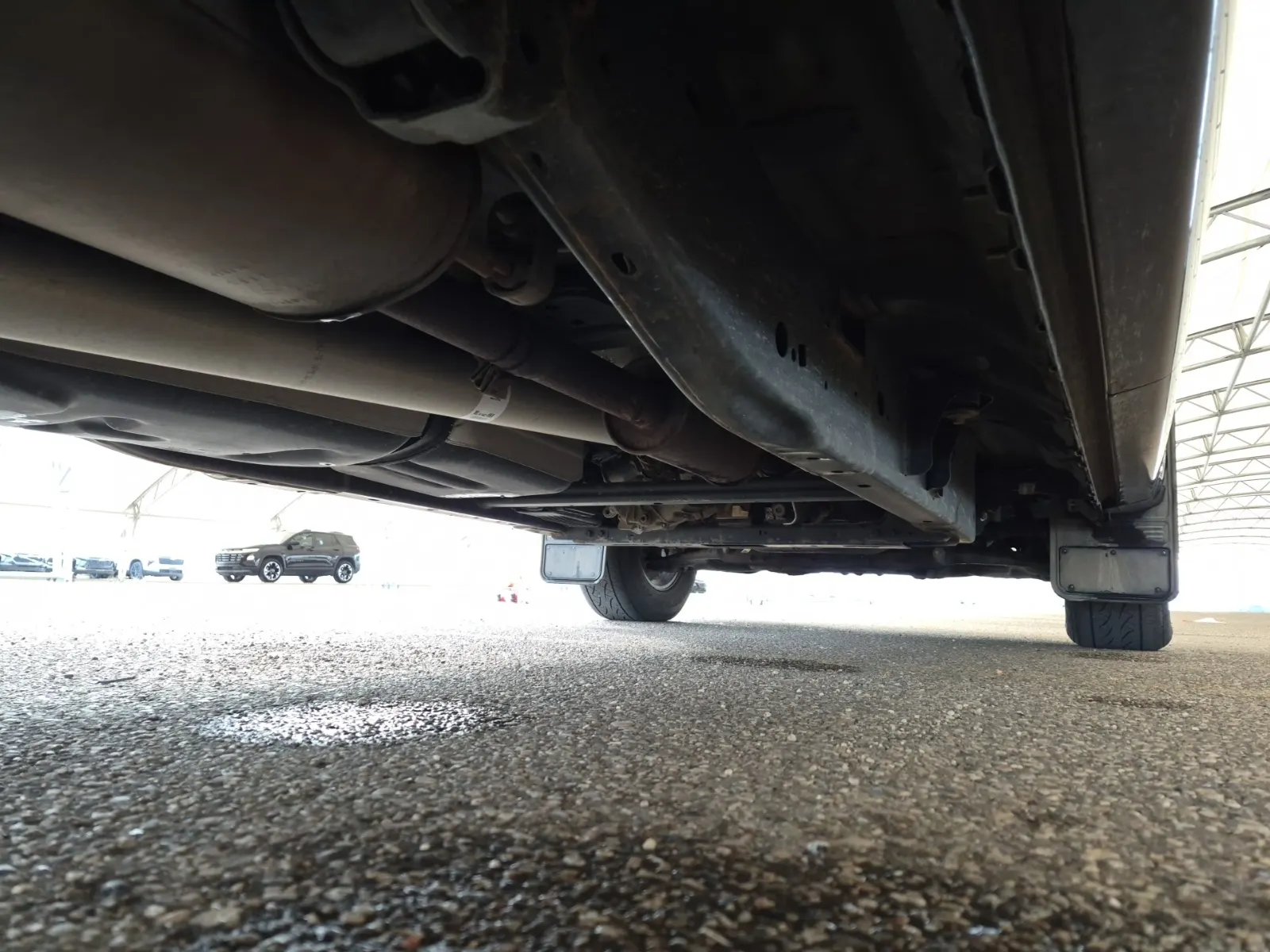 Undercarriage - Passenger Photo