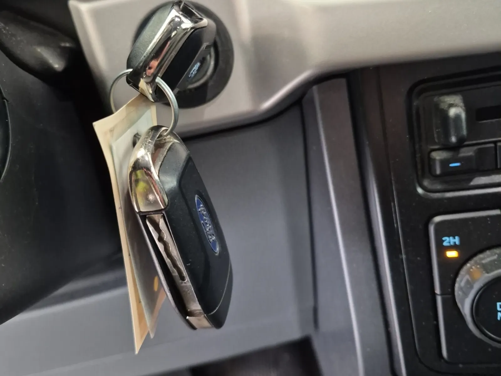 Keys/Fobs/Manual Photo