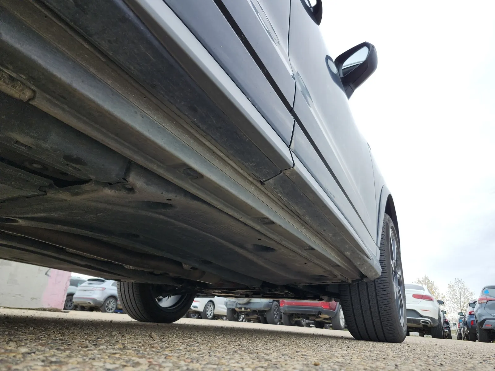 Undercarriage - Passenger Photo