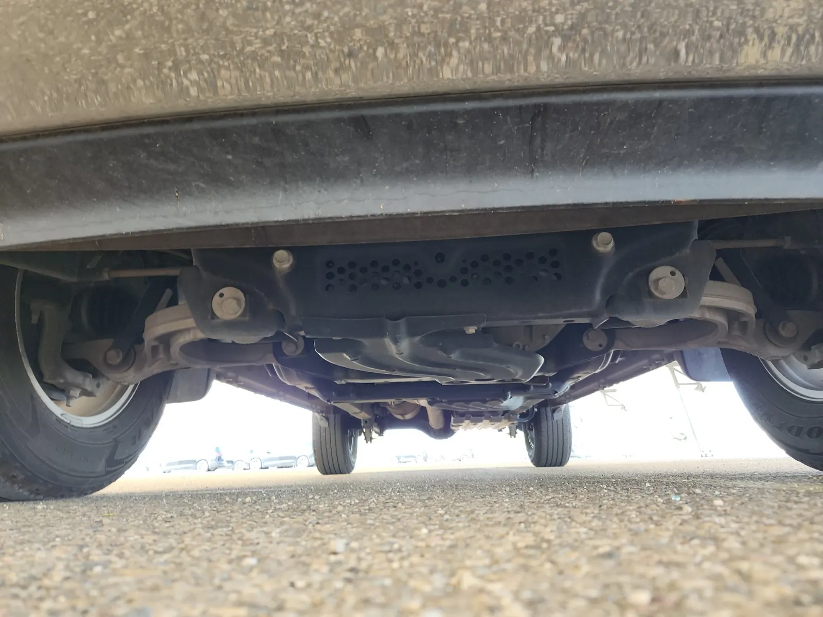 Undercarriage - Front Photo