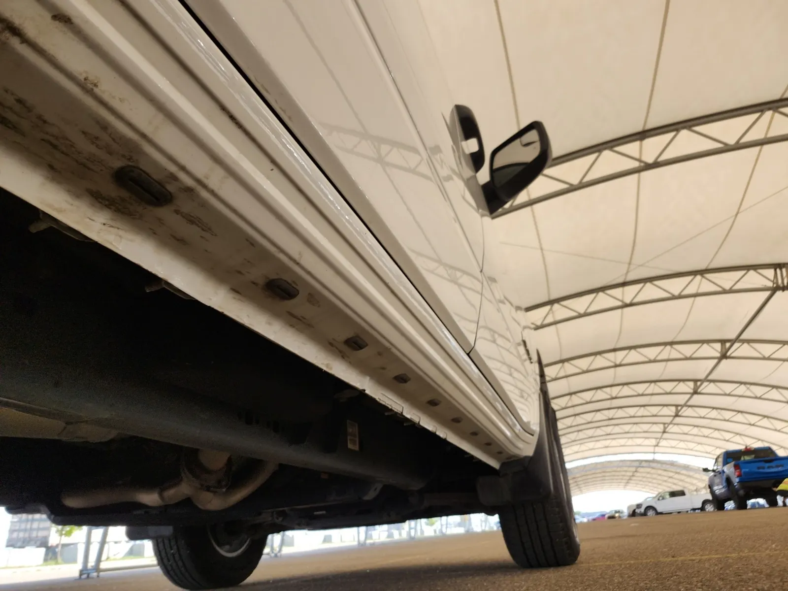 Undercarriage - Passenger Photo