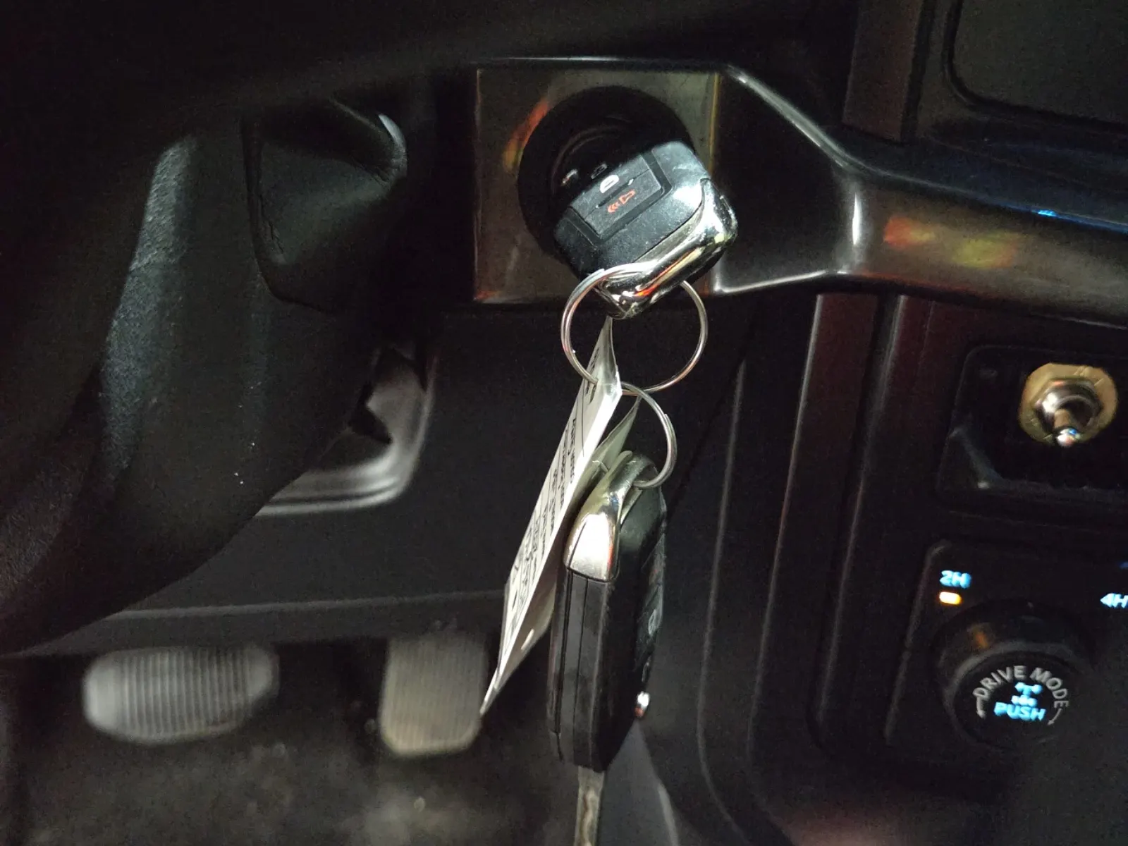 Keys/Fobs/Manual Photo