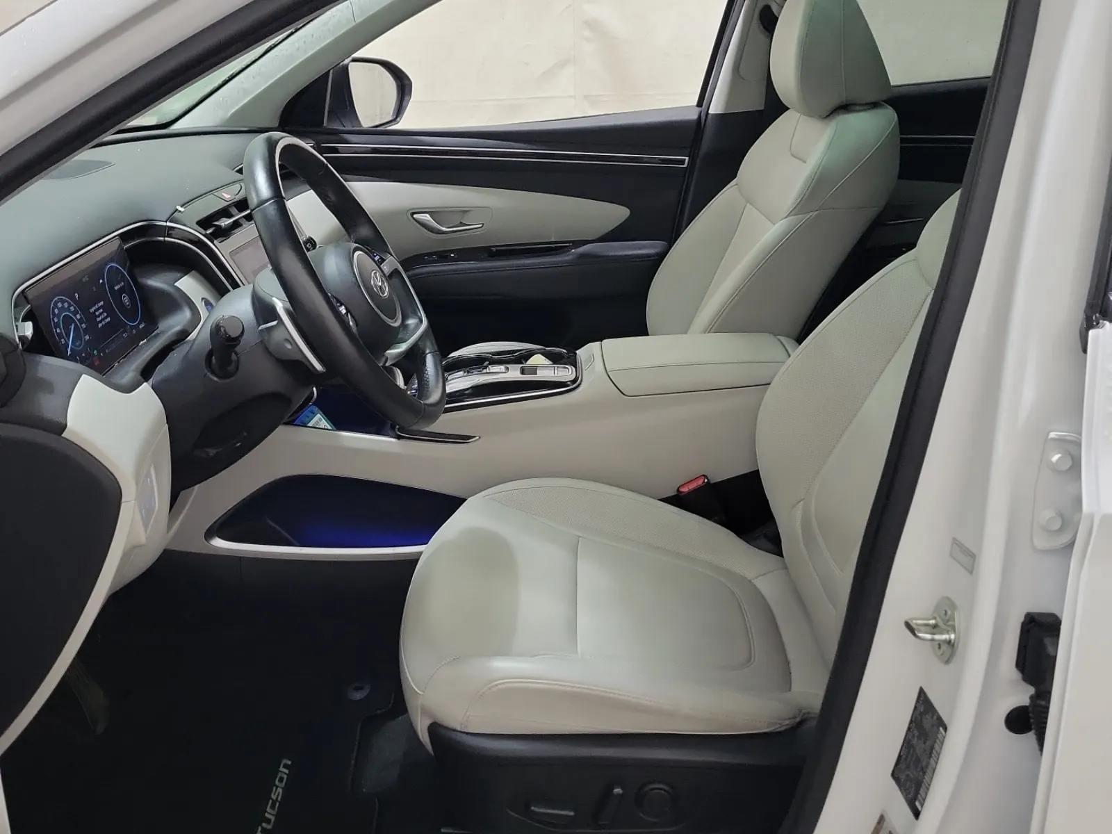 Front Interior Photo