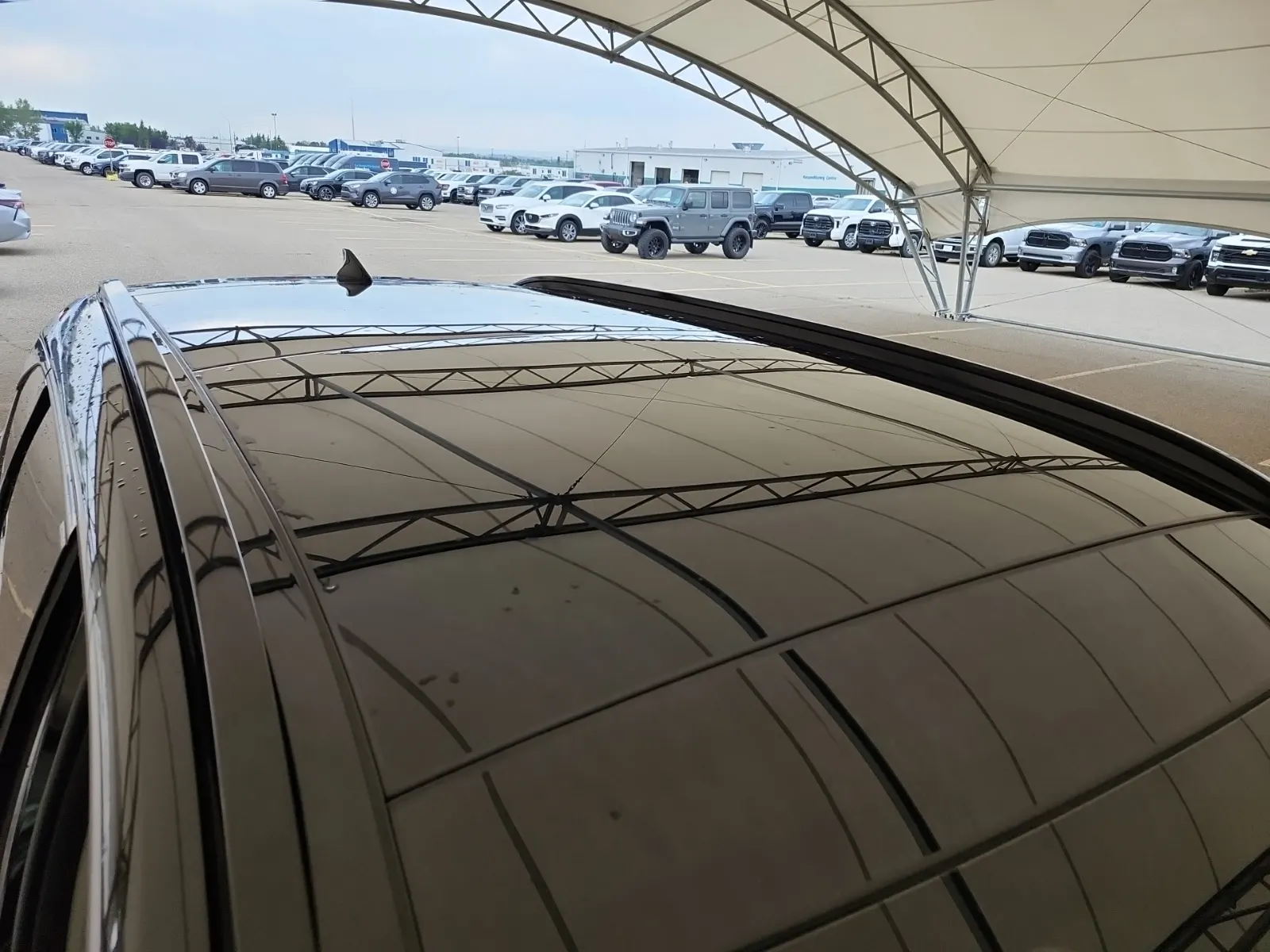 Exterior Roof Photo