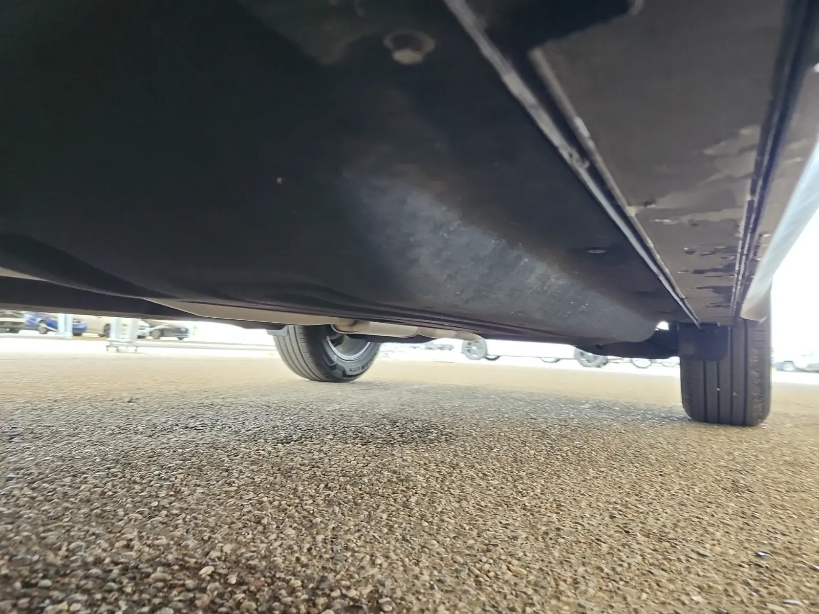 Undercarriage - Driver Photo