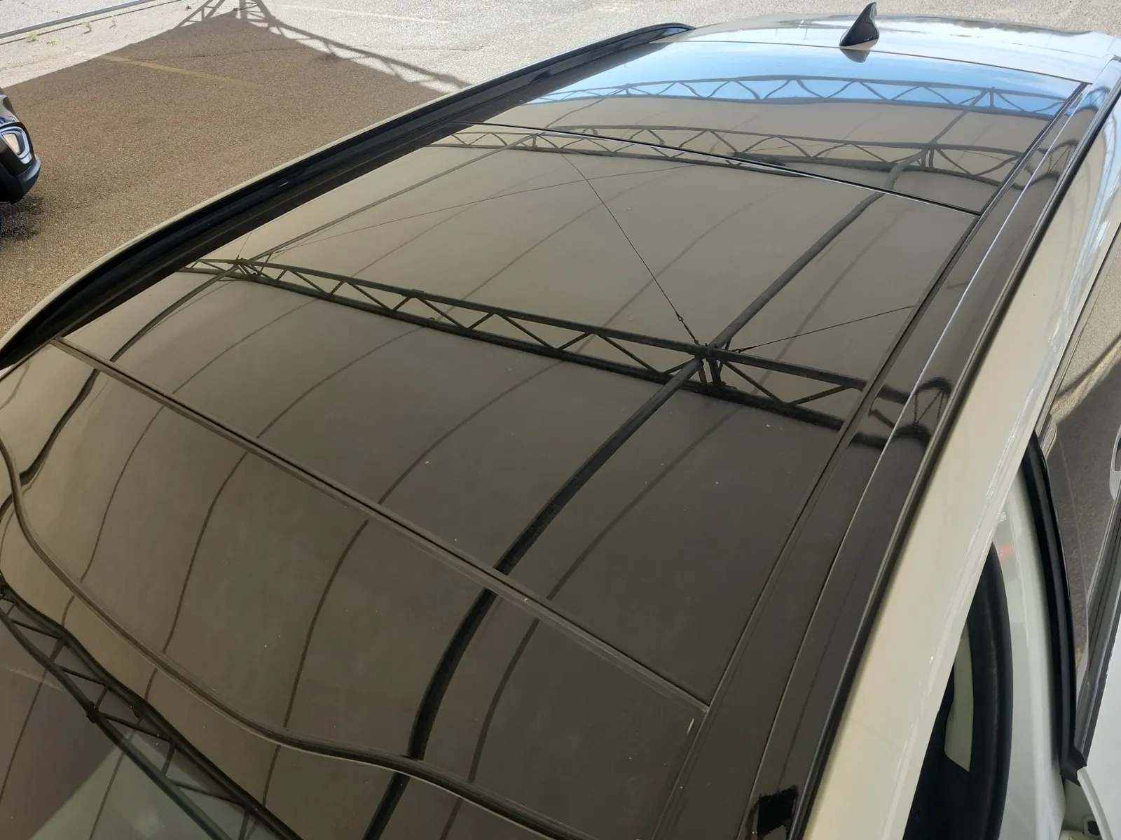 Exterior Roof Photo