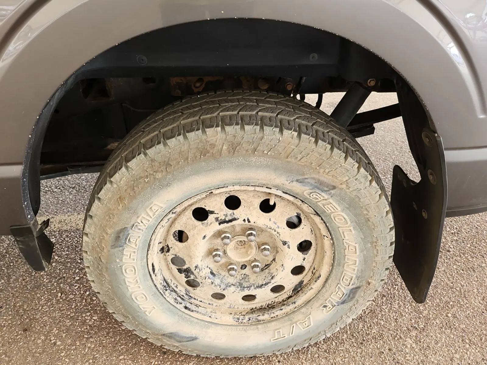 Spare Tire & Wheel Photo