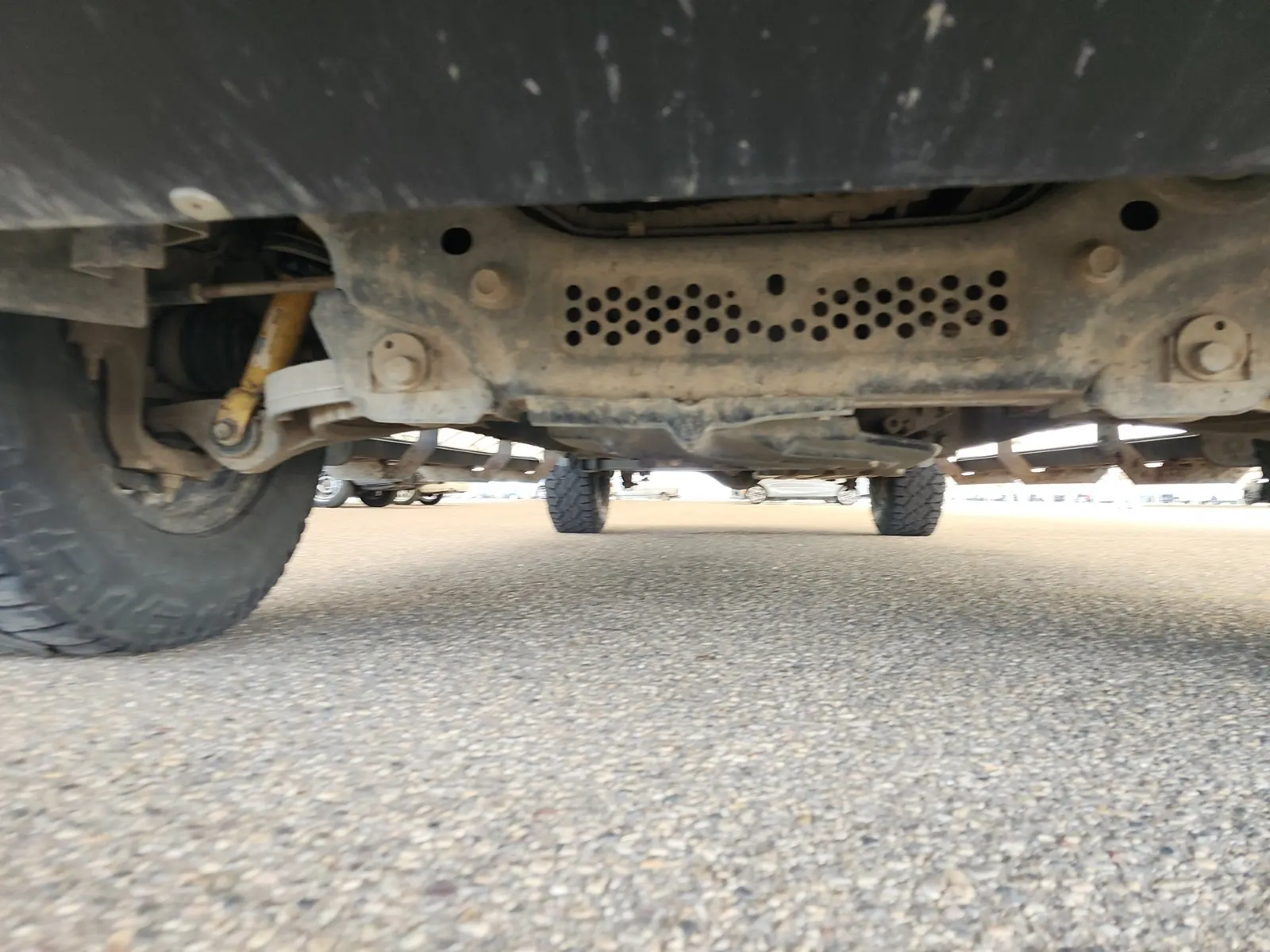 Undercarriage - Front Photo