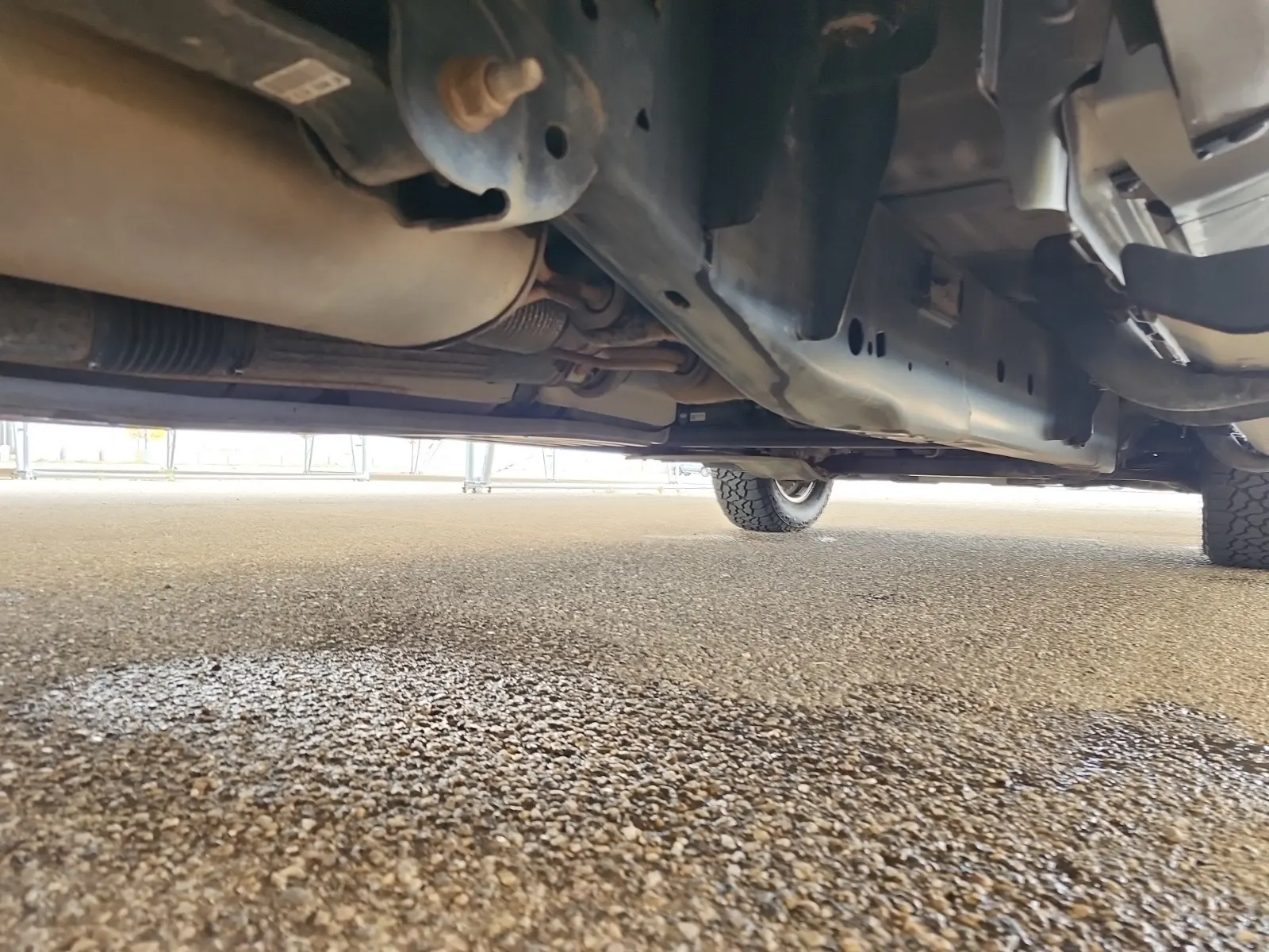 Undercarriage - Passenger Photo