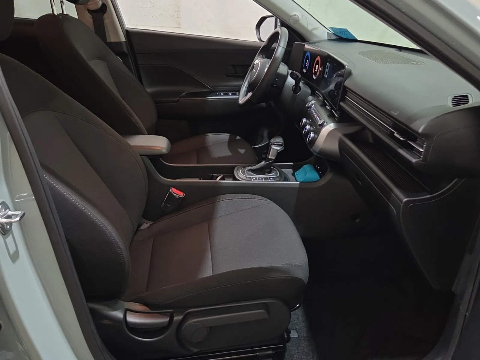 Right Side Interior Photo