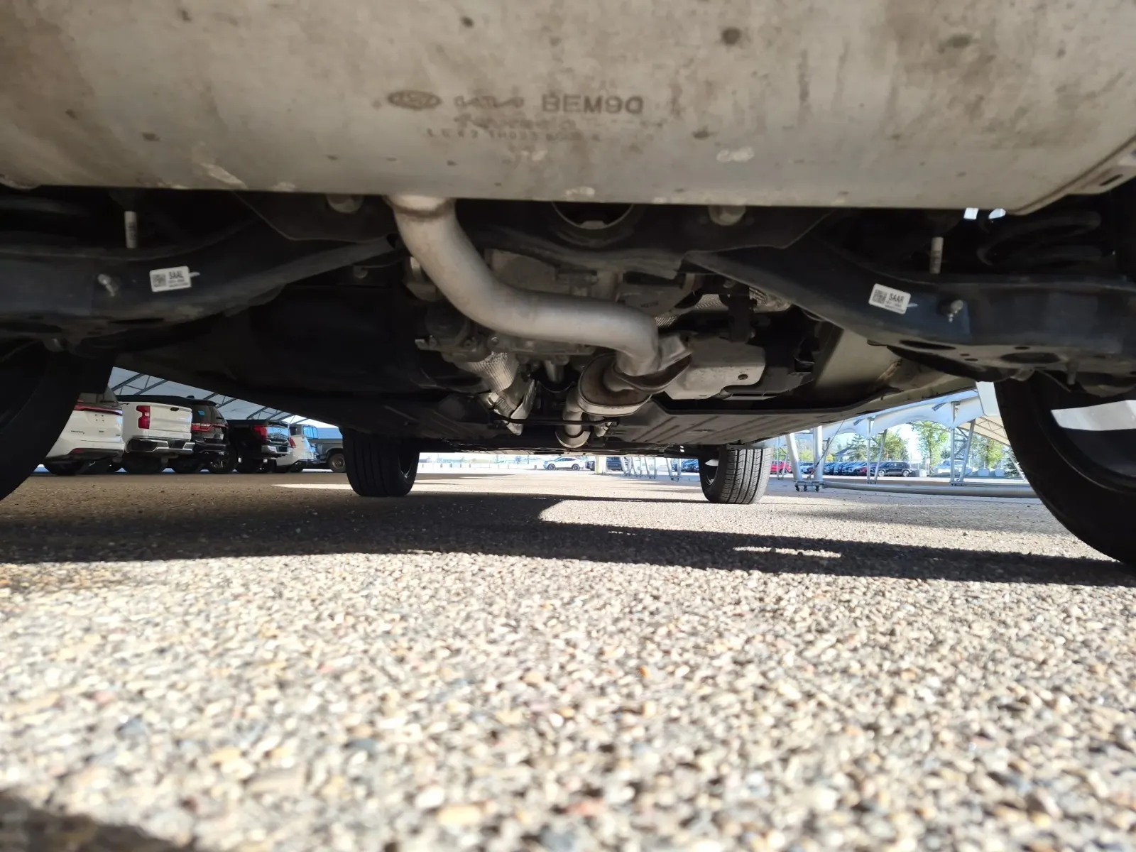 Undercarriage - Rear Photo