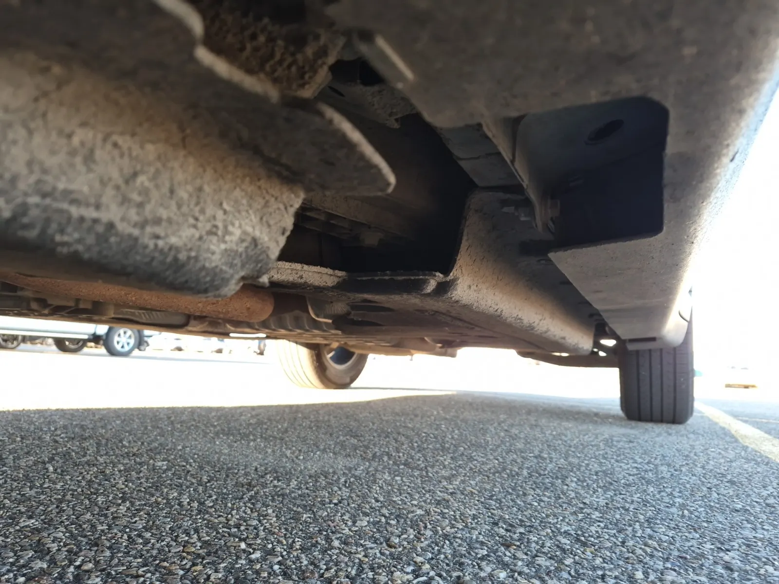 Undercarriage - Driver Photo