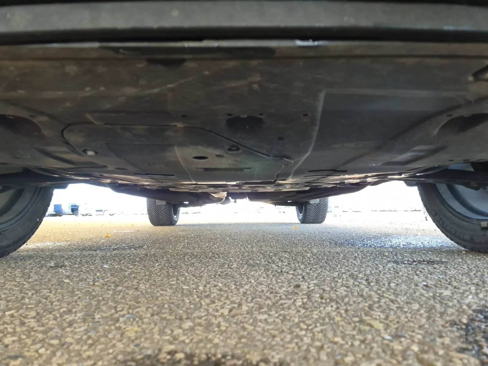 Undercarriage - Front Photo