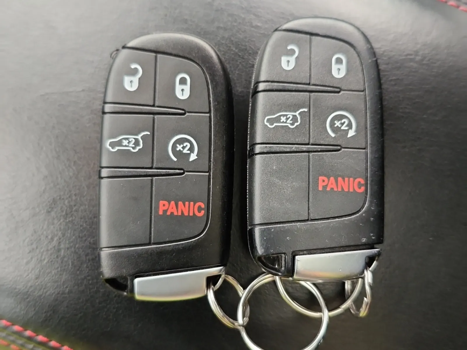 Keys/Fobs/Manual Photo