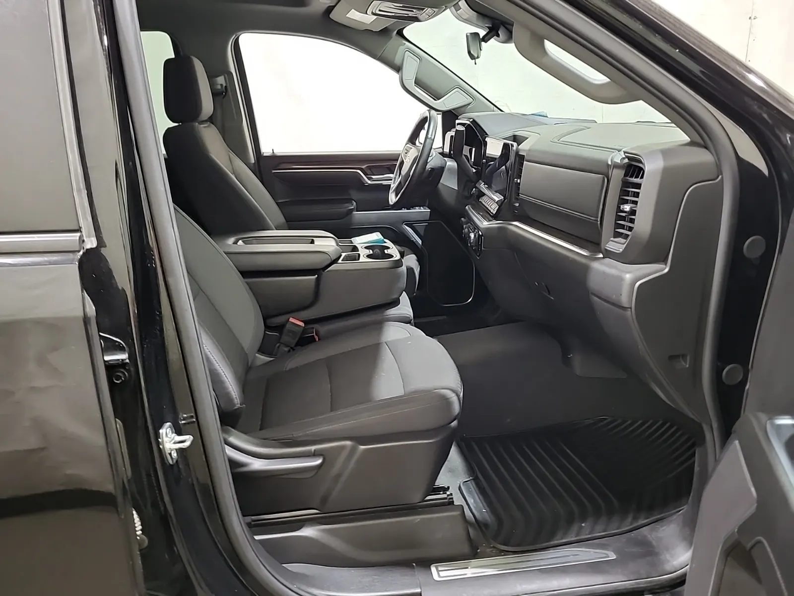 Right Side Interior Photo