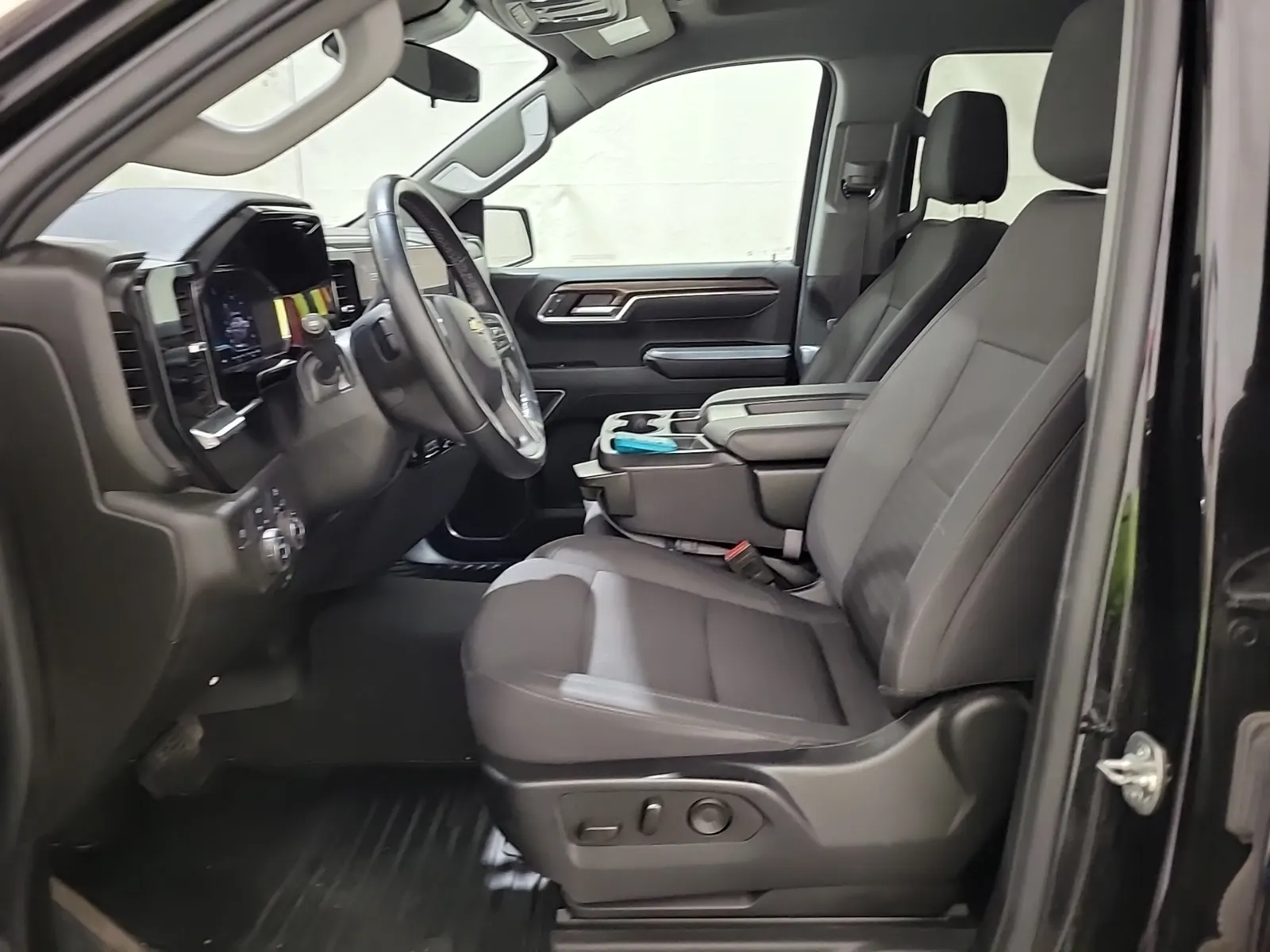 Front Interior Photo