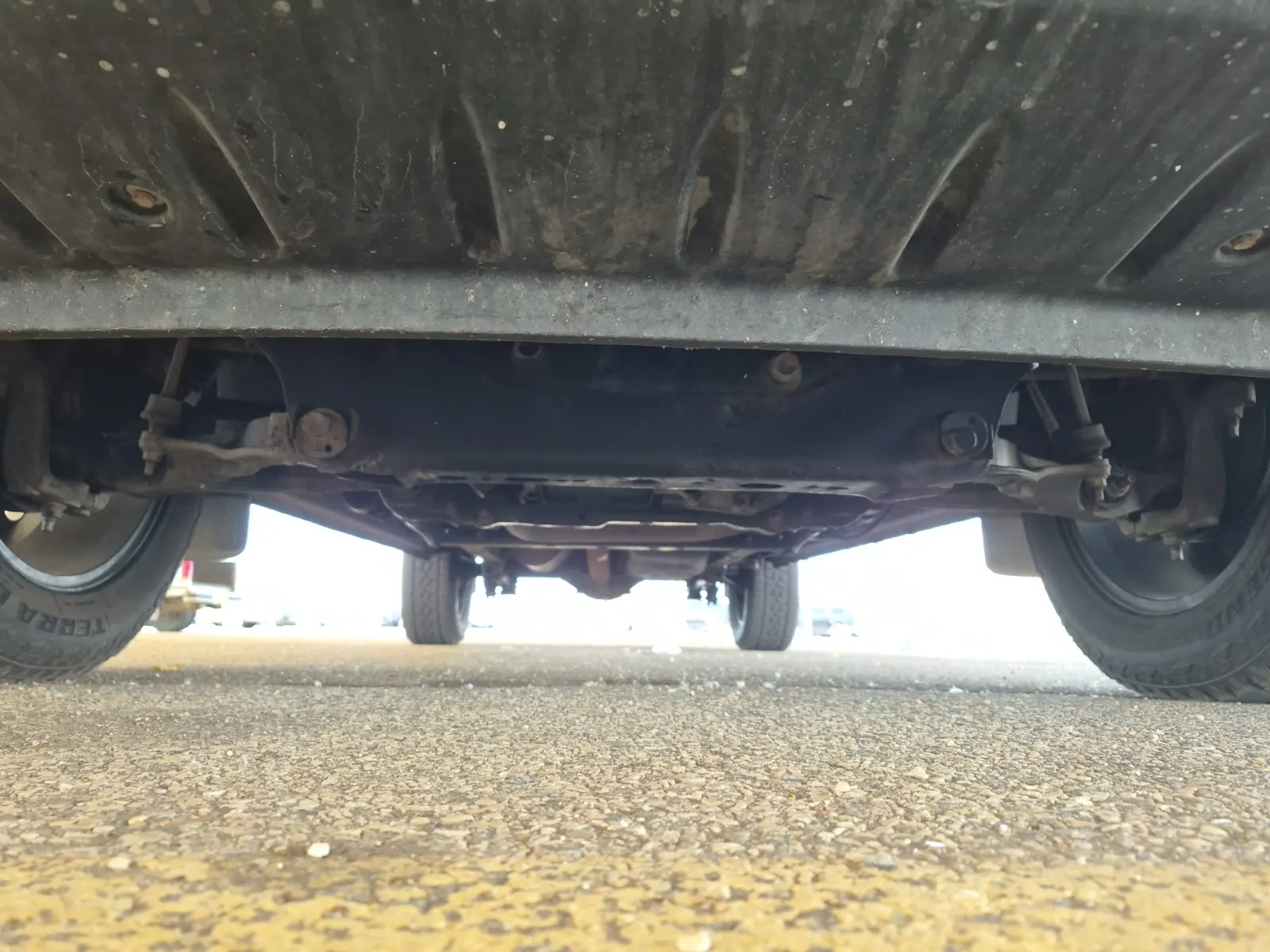Undercarriage - Front Photo
