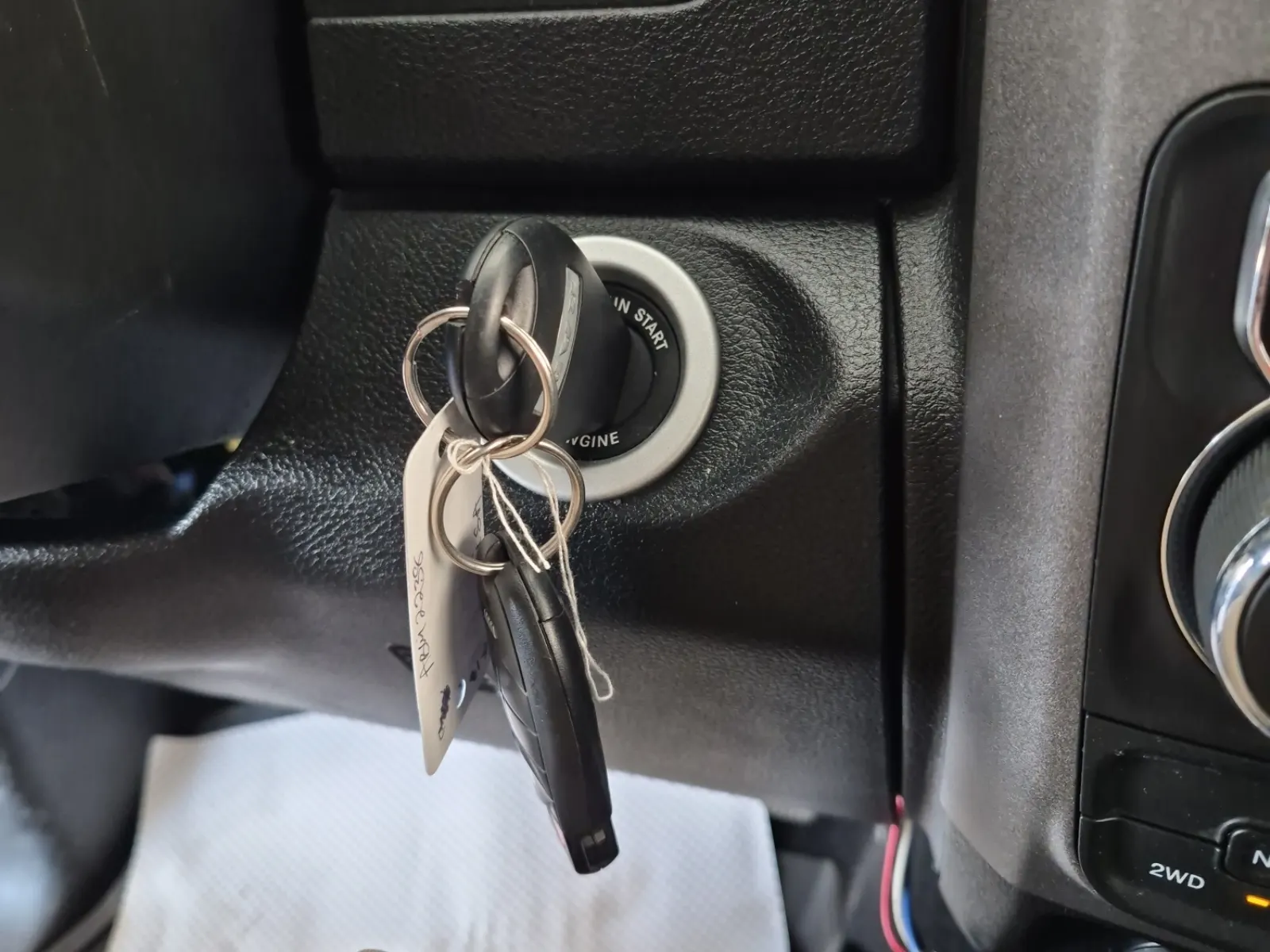 Keys/Fobs/Manual Photo