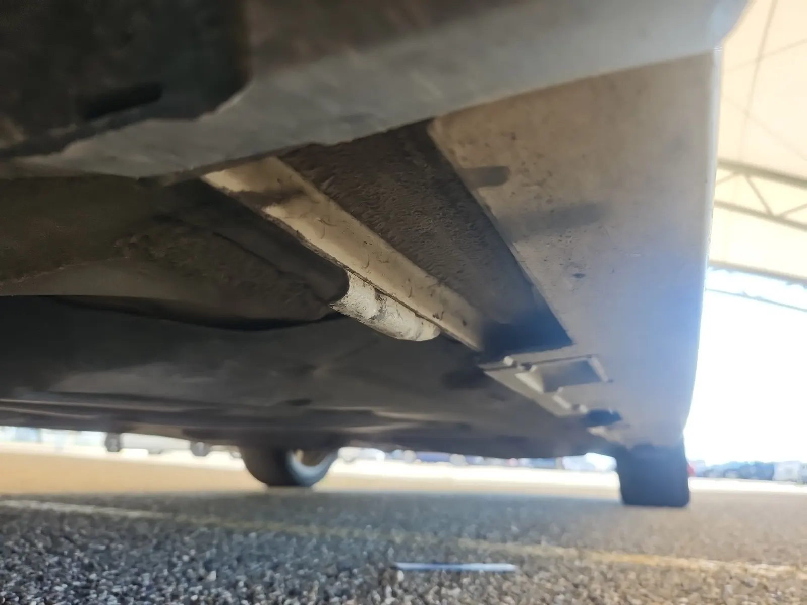 Undercarriage - Driver Photo