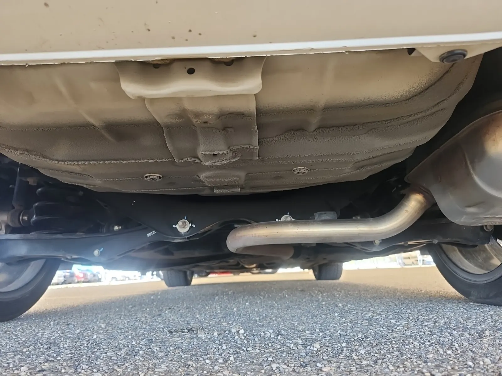Undercarriage - Rear Photo
