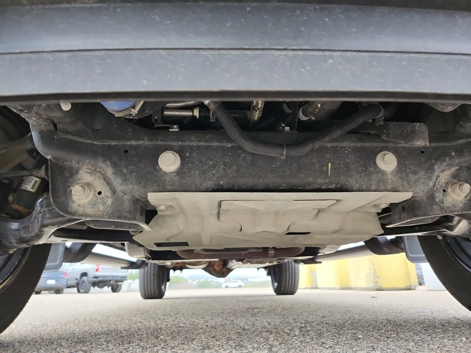 Undercarriage - Front Photo