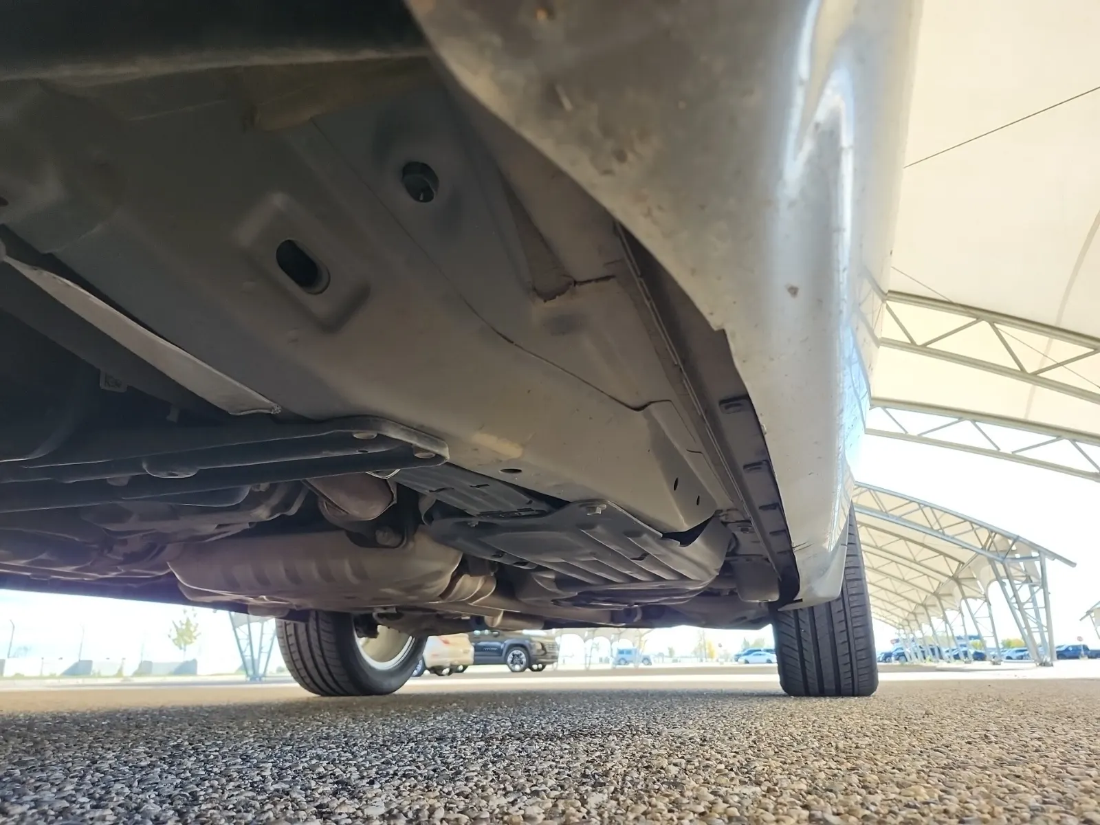 Undercarriage - Driver Photo