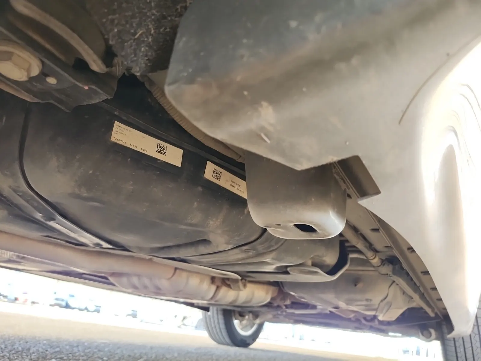 Undercarriage - Passenger Photo