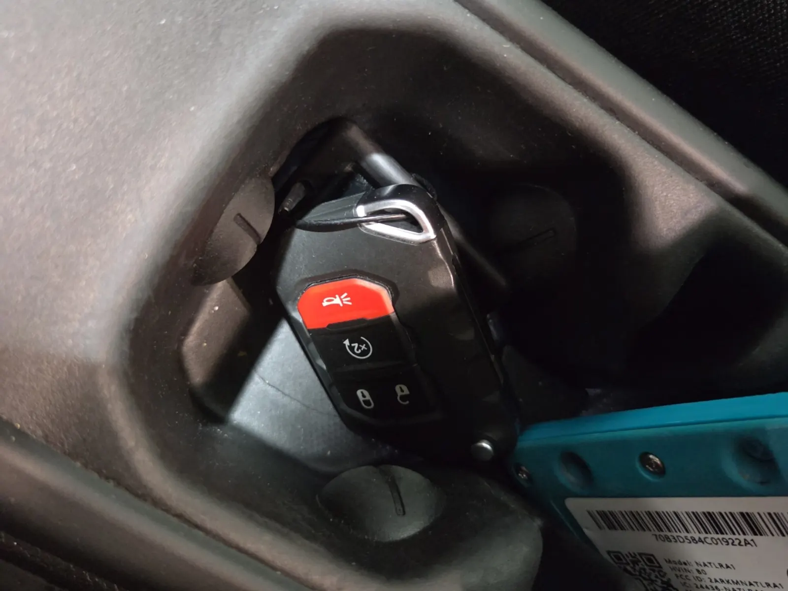 Keys/Fobs/Manual Photo