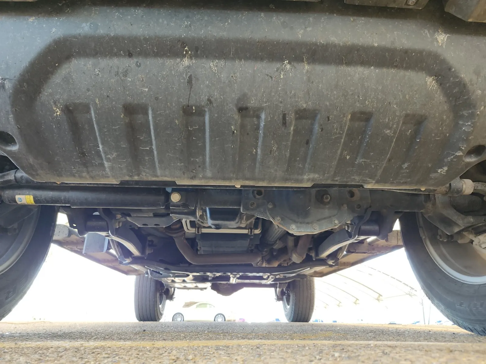 Undercarriage - Front Photo