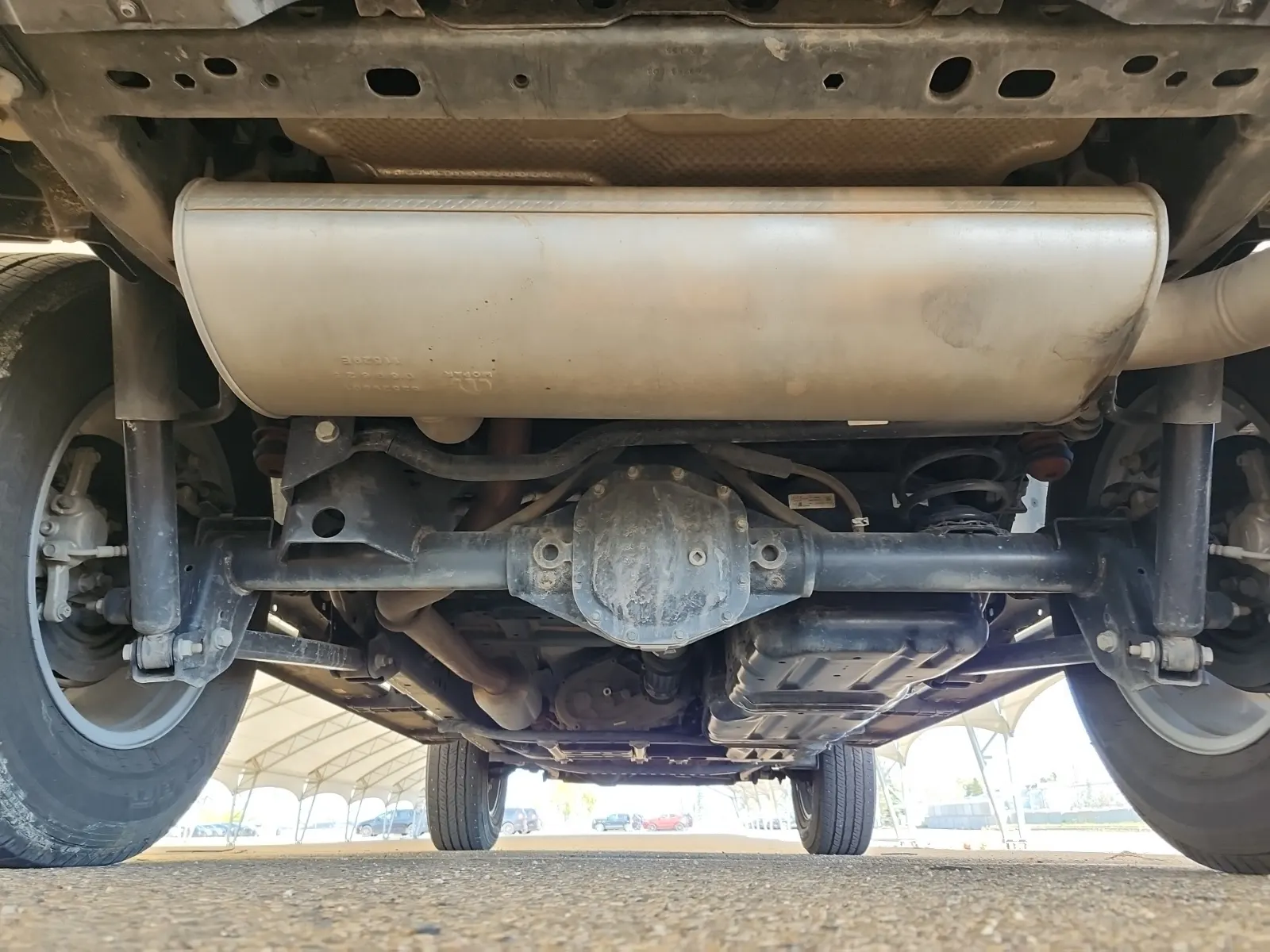 Undercarriage - Rear Photo