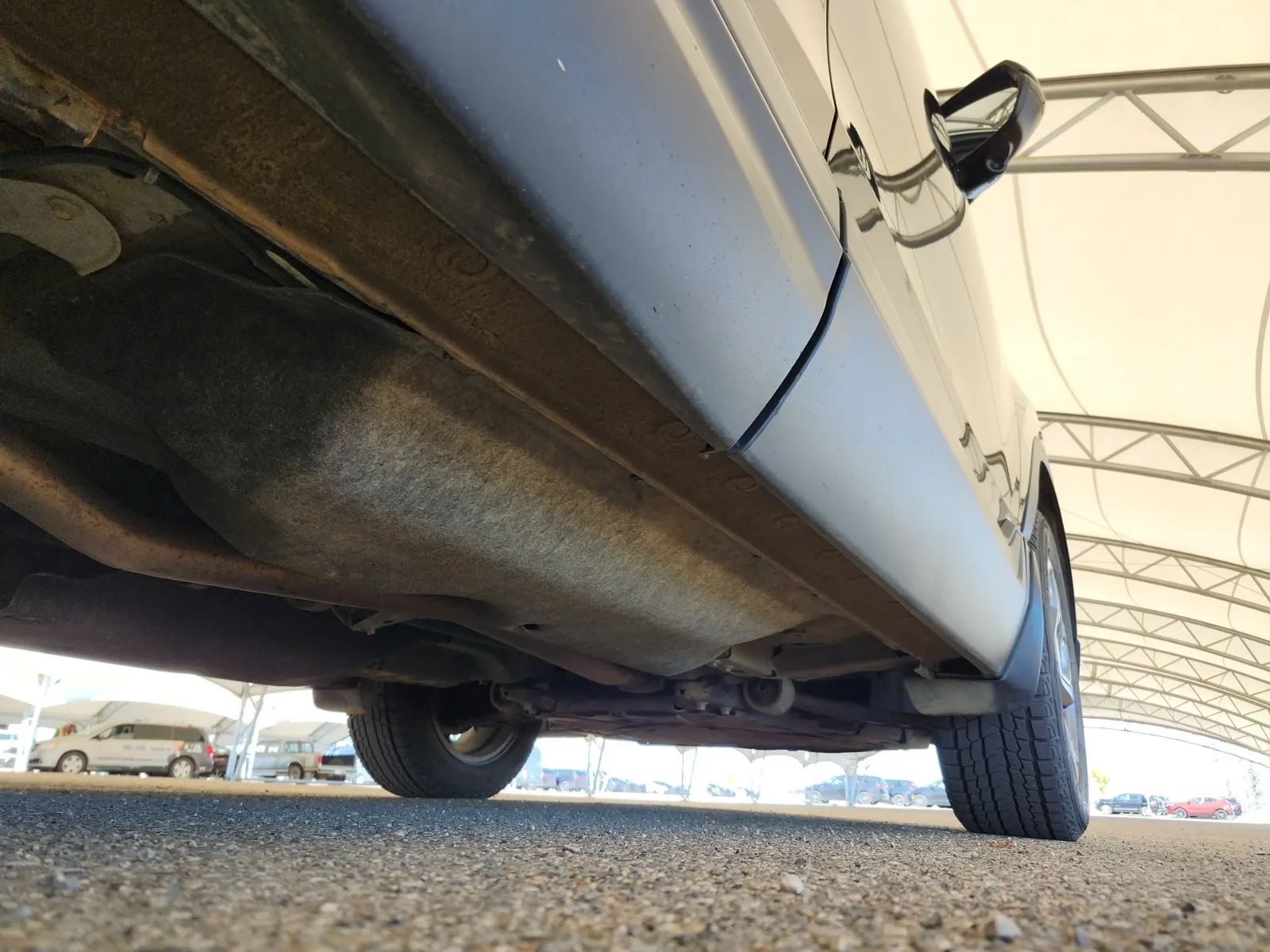 Undercarriage - Passenger Photo