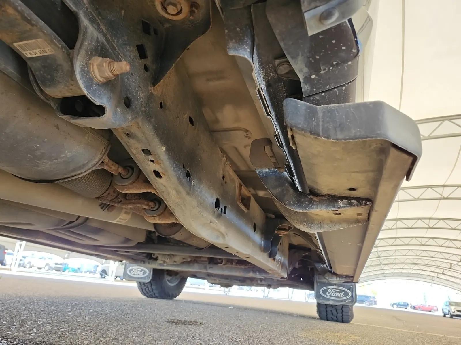 Undercarriage - Passenger Photo
