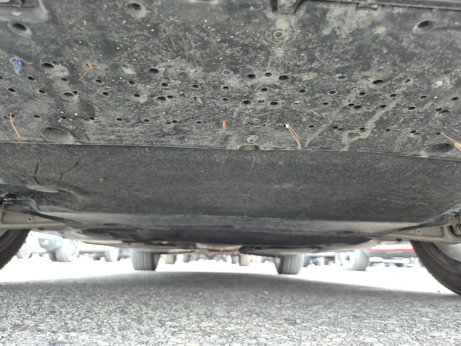 Undercarriage - Front Photo